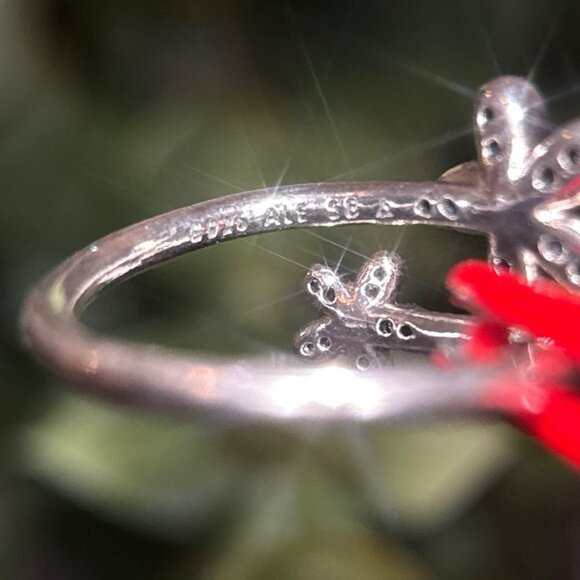 Pandora Daisy Bypass Ring - Picture 9 of 10